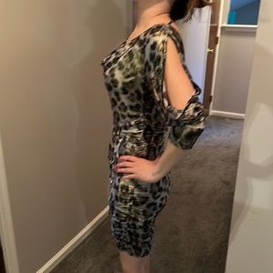 Printed scoop neck mini
